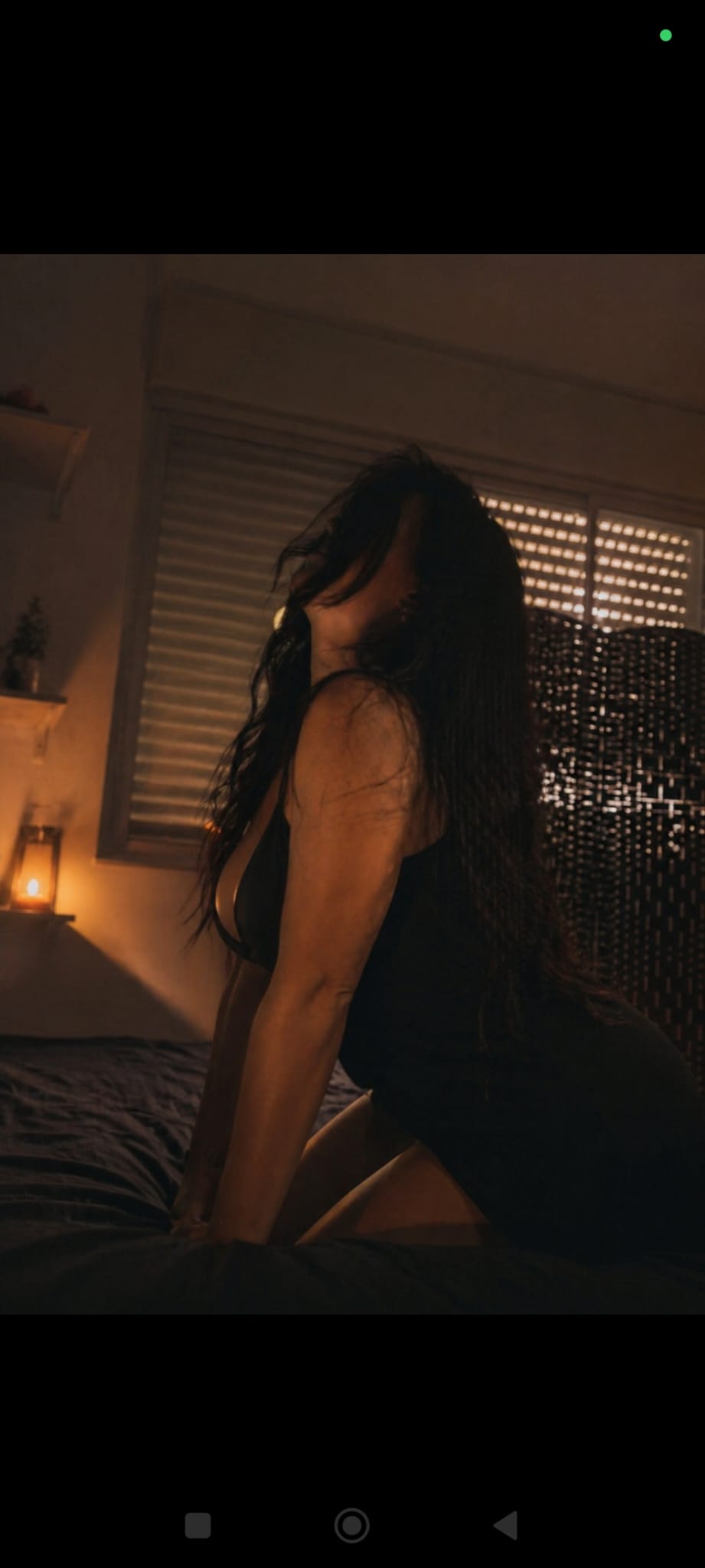 בפתח תקווה – נשים יפיפיות