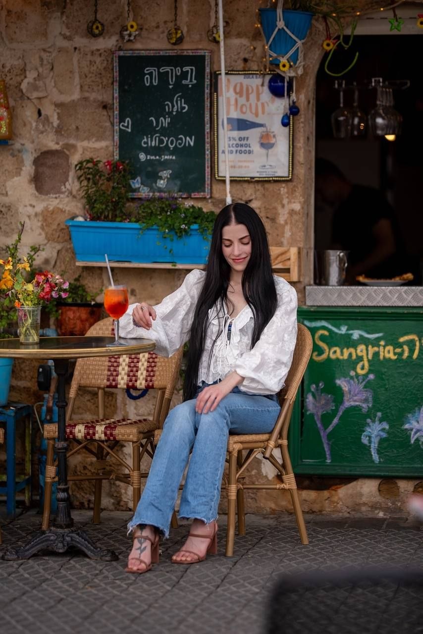 ליזה-בת 25 פצצה אישה מגרה בתל אביב