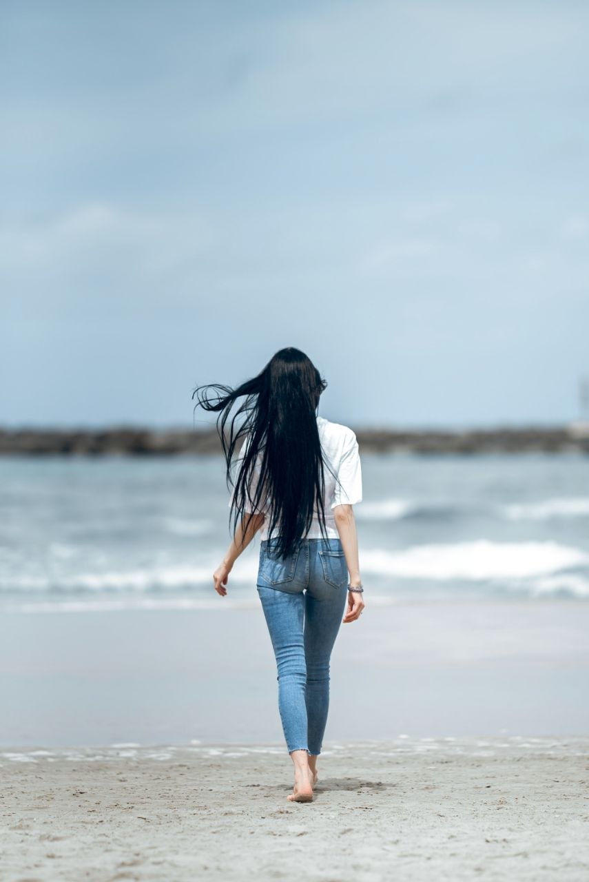 ליזה-בת 25 פצצה אישה מגרה בתל אביב