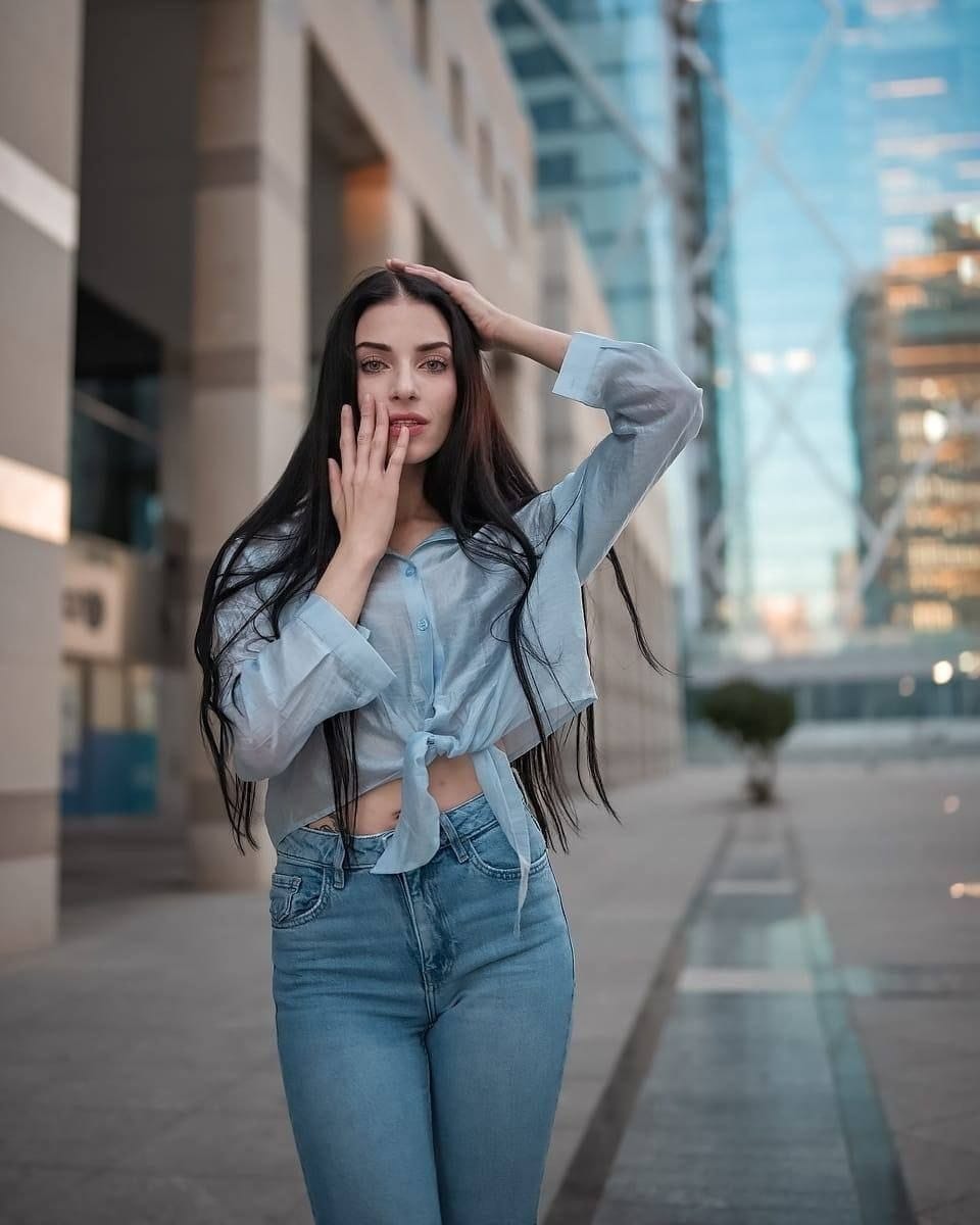 ליזה- בתל אביב – מעסה מיוחדת במינה סקסית בת 25