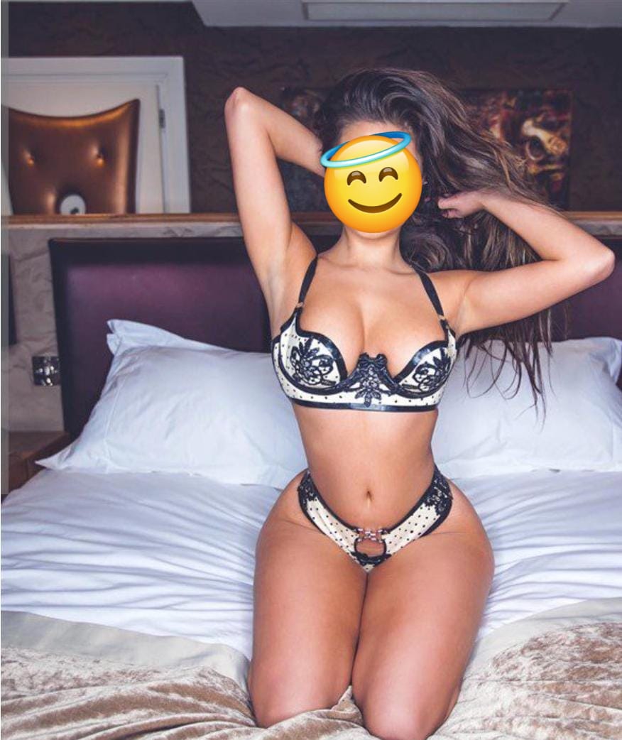 לינה – בפתח תקווה בת 30 מארחת סקסית פצצה
